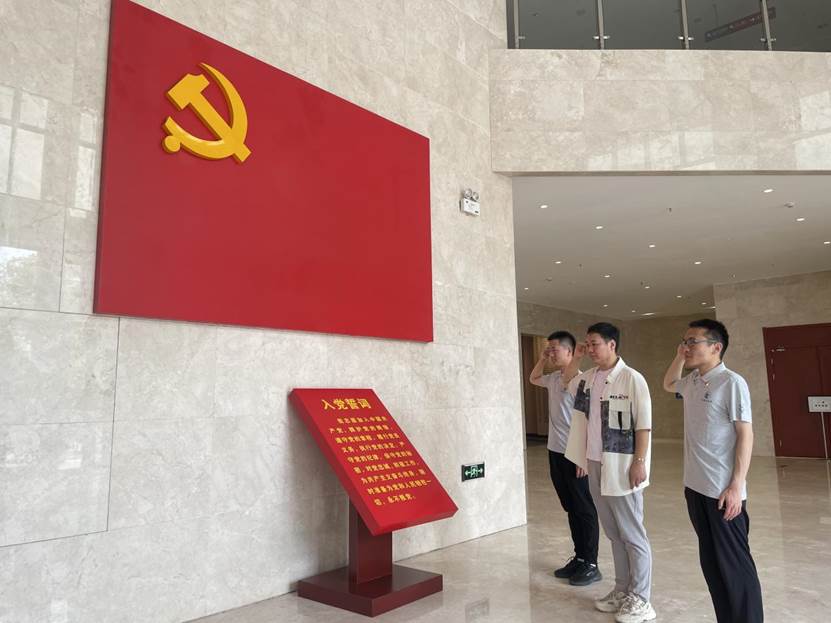 f1b3b93969b6dcdeb900c2e2a66e66e5